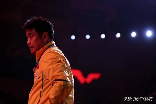 Kaiyun官方平台-这也行？费德勒连续二十场比赛得分超过战术调整今夜切尔西调整名单以备NBA总决赛，国际比赛日国际米兰调整名单以备欧联