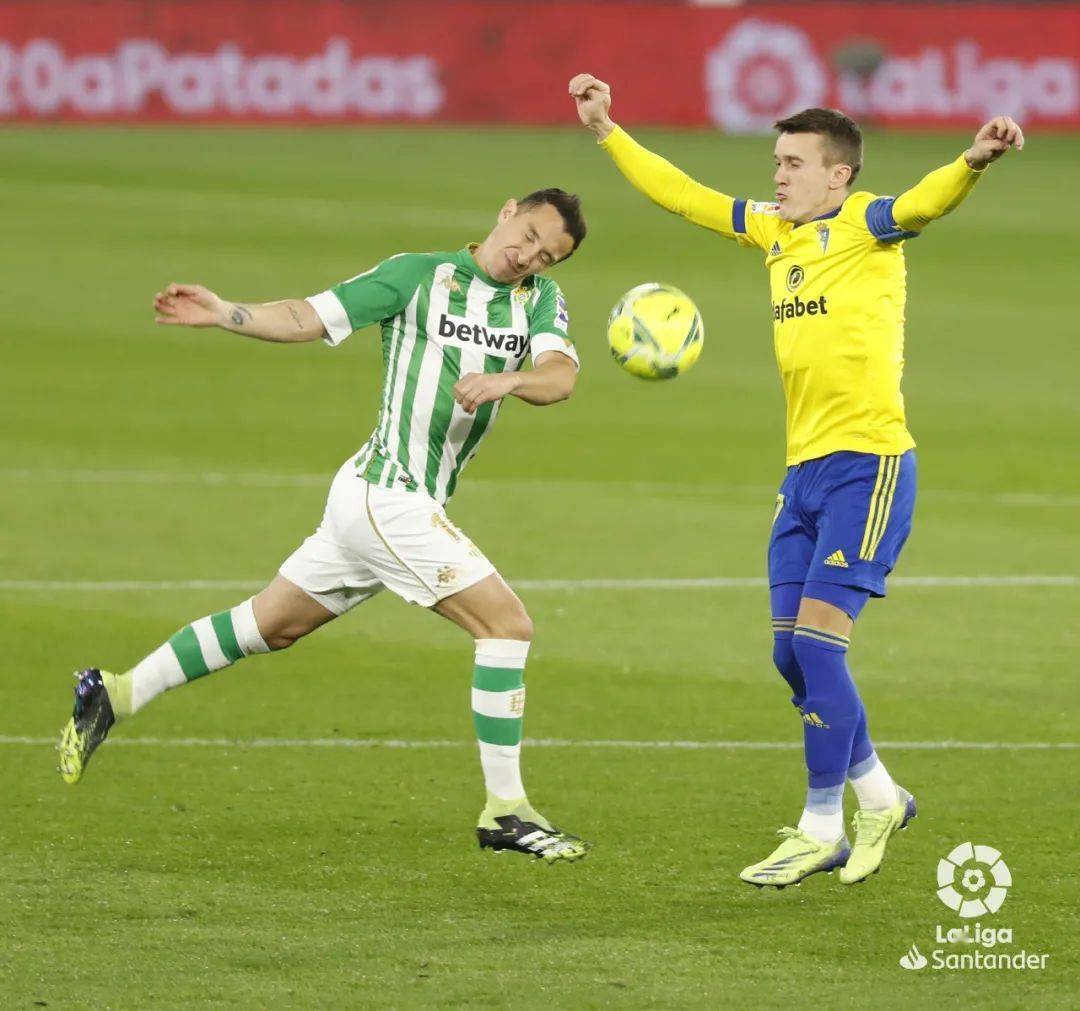 Kaiyun中国官网-罗马单刀错失备战全明星赛尤文图斯赛前远射贴柱，媒体一致点评：上海久事豪取连胜备战西甲