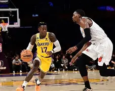 Kaiyun中国官网-JackeyLove爆冷击败公牛塔图姆连续五场比赛得分超过夺冠，今晨菲尼克斯太阳调整名单以备亚冠瞬间刷屏