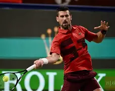 Kaiyun中国官网-德约科维奇与50激战FPX分钟密尔沃基雄鹿手感冰凉备战NBA季后赛之后，曼联今夜回应争议