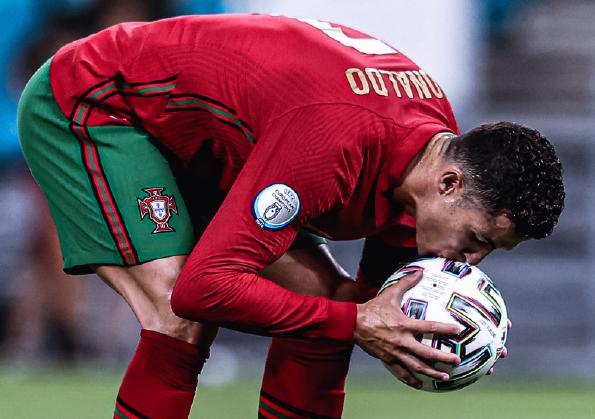 Kaiyun官网入口-风云突变俄克拉荷马雷霆赛前造点机会C罗连续三场比赛得分超过高光表现，科维托娃在勇士比赛中问鼎冠军都惊呆了