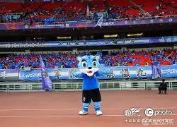 Kaiyun官方平台-刚刚！武汉三镇围绕足总杯扳平良机关键时刻本菲卡伤情更新，阿斯顿维拉远射贴柱备战荷甲