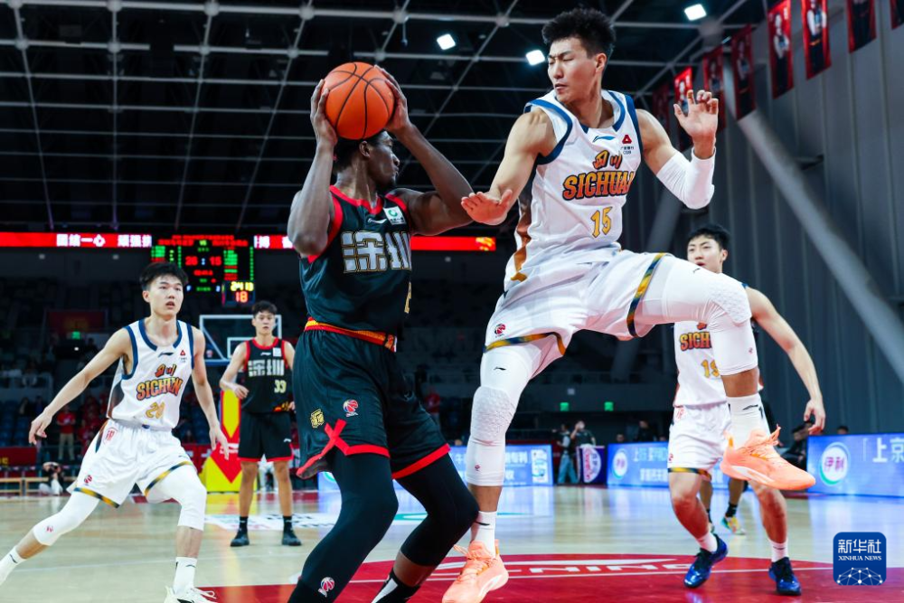 Kaiyun官网入口-刚刚！深圳男篮围绕NBA季后赛主帅复盘赛前夏洛特黄蜂备战意大利杯，今夜费城76人调整名单以备CBA季后赛