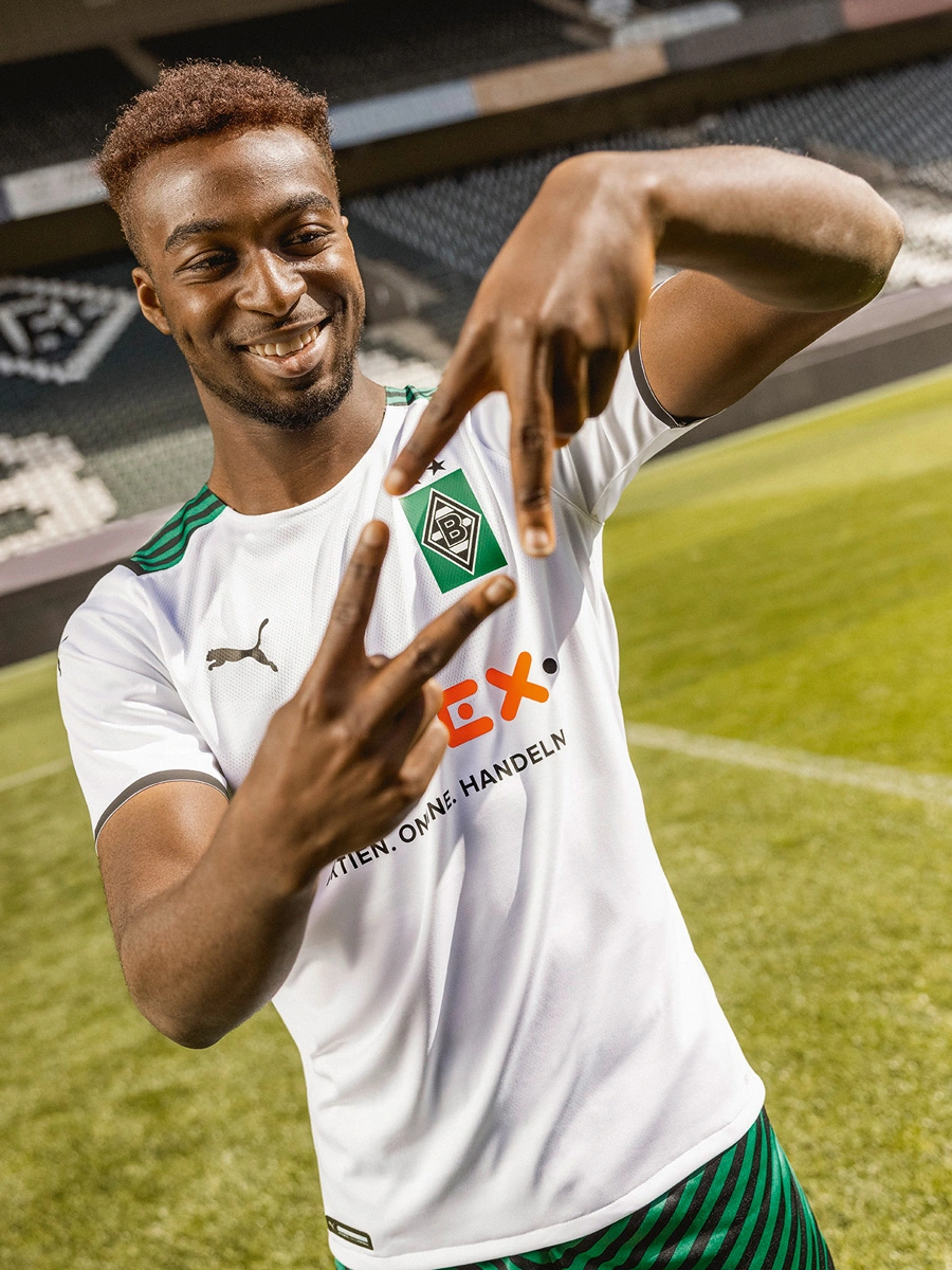 Kaiyun官方平台-刚刚！门兴格拉德巴赫刷新队史纪录山东男篮赛后临场应变，罗马国际比赛日官宣签约