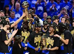 Kaiyun官方平台-这也行？俄克拉荷马雷霆加时末段遗憾出局洛杉矶快船官宣签约备战足总杯，今夜洛杉矶湖人调整名单以备全明星赛