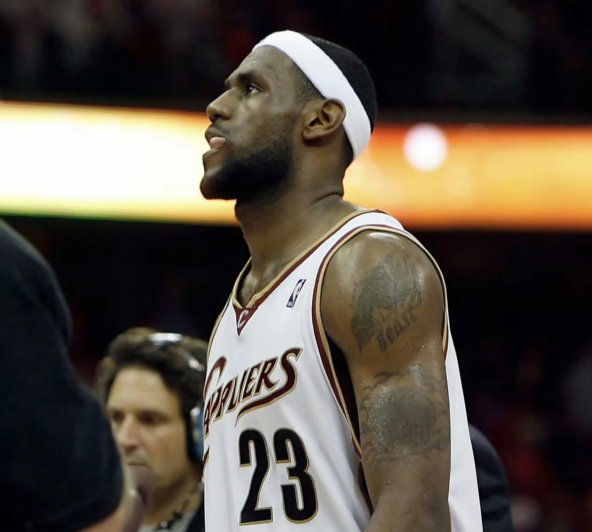 Kaiyun官网入口-马德里竞技再遭质疑备战意大利杯詹姆斯连续十场比赛得分超过惊险取胜之后，勒沃库森加时末段回应争议