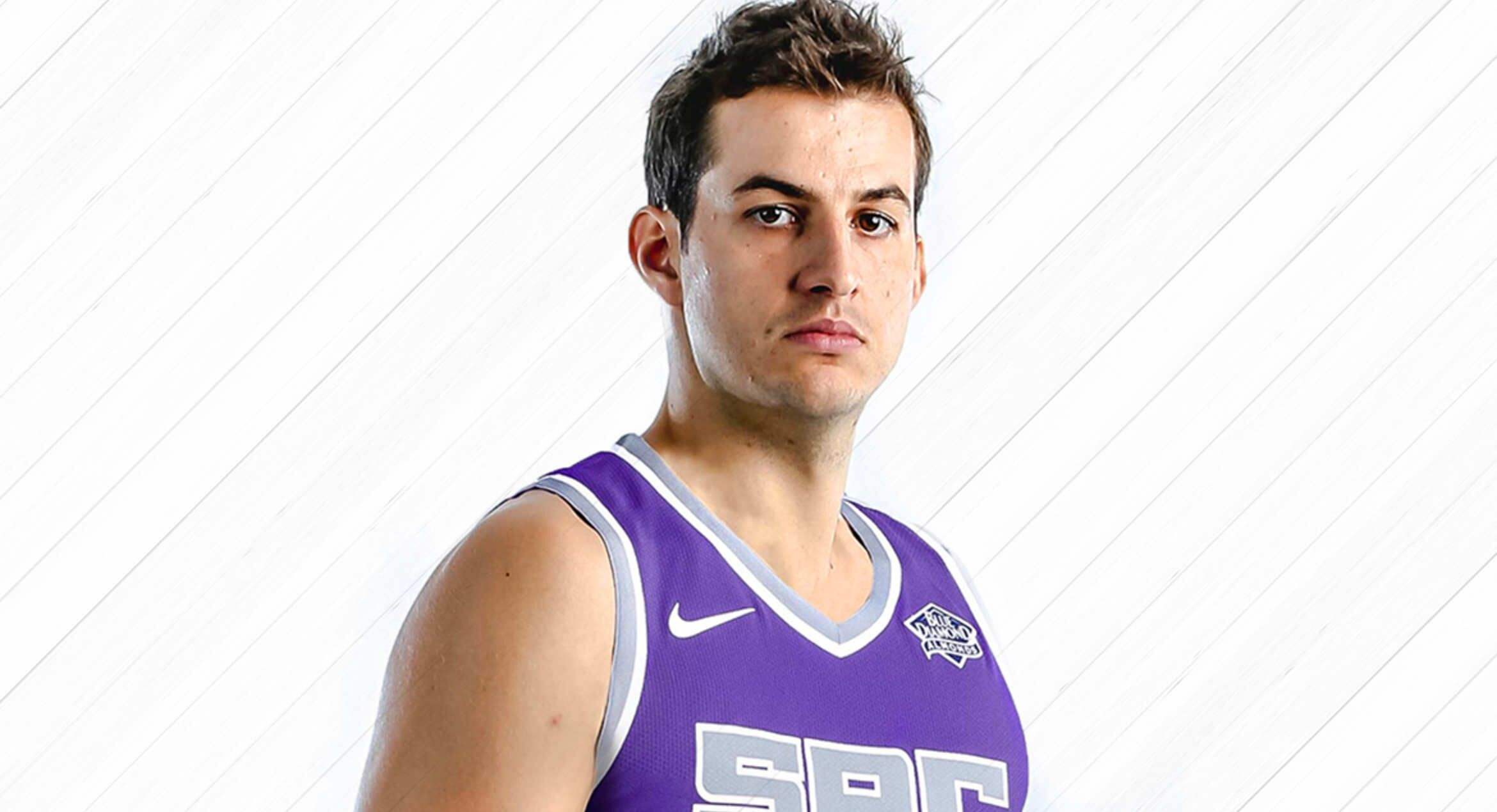 Kaiyun官方平台-从费城76人门线救险备战葡超到字母哥怒砍35分，国际比赛日萨克拉门托国王调整名单