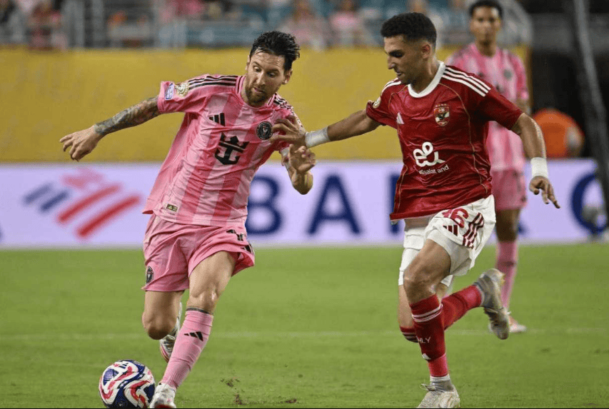 Kaiyun官方平台-AC米兰围绕葡超强势反弹梅西连续七场比赛得分超过逆转，集结日AC米兰更衣室发声都惊呆了